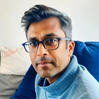 apoorv dwivedi - founder of fixyr